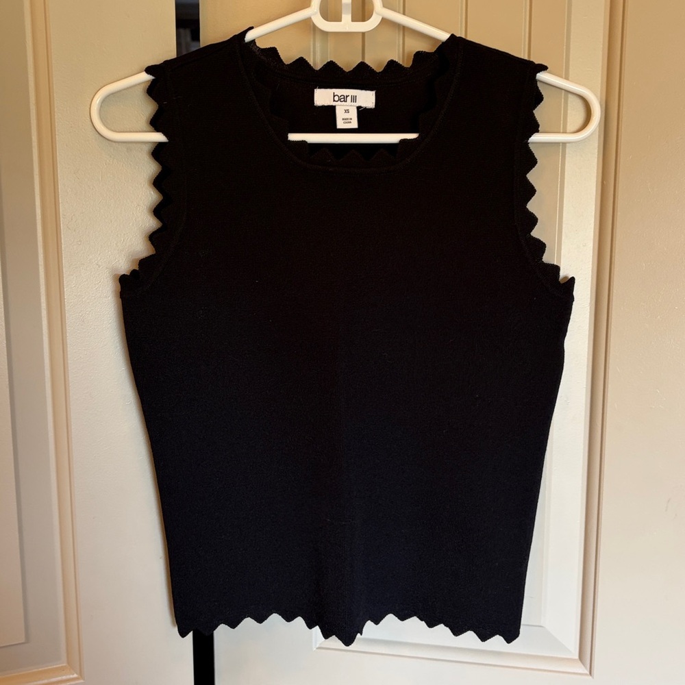 Bar 3 Sleeveless Sweater NWOT